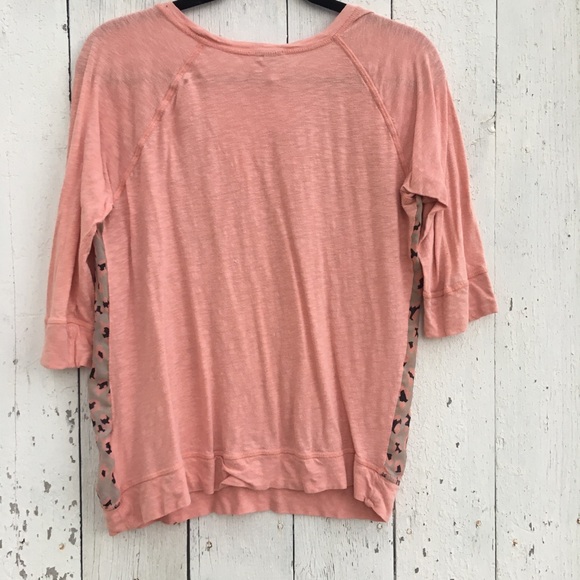 Vanity 3/4 sleeves leopard and peach shirt. Size l. - Picture 5 of 5
